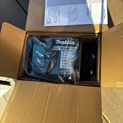 新品☆makitaマキタバッテリー充電器！の画像