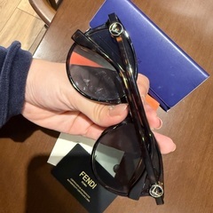 FENDI サングラス　レディースの画像