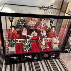 これからの季節　羽子板　ひな人形　綺麗ですの画像