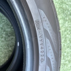 2024年式☆超バリ山.極上イボ残り☆ヨコハマブルーアース RV03☆245/45R19 ☆ 2本の画像