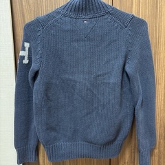 トミーヒルフィガー　ニット　アウター　110〜120の画像
