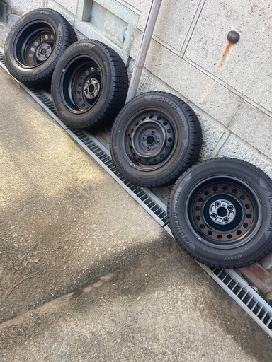 スタッドレス175/70/14