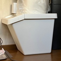 IKEA イケア SORTERA ソルテーラ分別ゴミ箱 ふた付　60lの画像