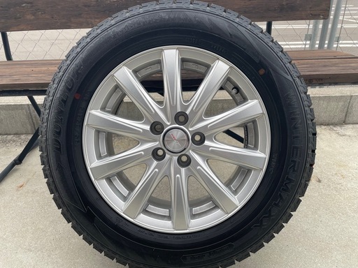 ダンロップ　ウィンターマックス　スタッドレスタイヤ(美品) 早い者勝ち 195/65/15 (24年
製) アルミ付き４本