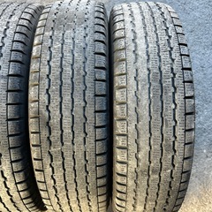 バン用スタッドレス　145R126PR  W300の画像