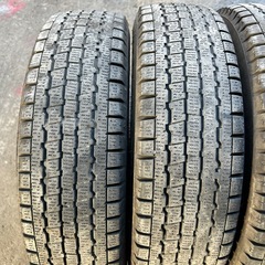 バン用スタッドレス　145R126PR  W300の画像