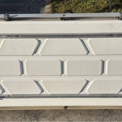 ルーフボックスの画像