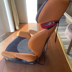 カーメイトジュニアシートの画像