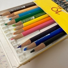 中古品　カラー鉛筆の画像