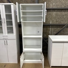 食器棚の画像