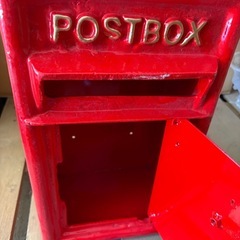 ビンテージ☆真っ赤なポストの画像