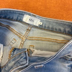 AZUL デニムの画像