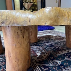 ケヤキのテーブル
の画像