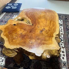 ケヤキのテーブル
の画像