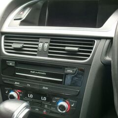 ❑全国自社ローン対応❑       ●平成24年登録アウディA5スポーツバックの画像