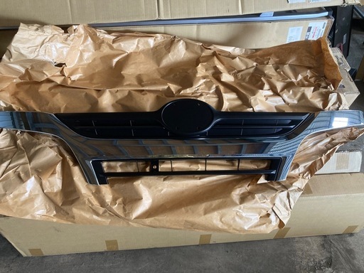 日野デュトロメッキグリル