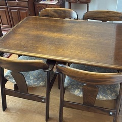 希少！ 欧州・欧米メルスマンファニチャー　ダイニングテーブルの画像