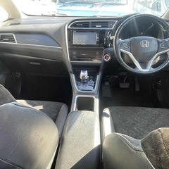 ホンダ シャトル ハイブリッド ‼️2015年‼️ 車検付‼️の画像