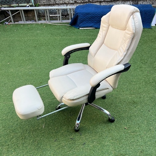 ビータ (Vita) フットレスト付オフィスチェア THE・BOSS ホワイト (TAN-835) 谷村実業