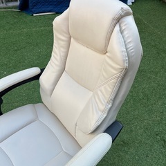 ビータ (Vita) フットレスト付オフィスチェア THE・BOSS ホワイト (TAN-835) 谷村実業の画像