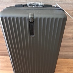 値下げしました！【美品】新品未使用　キャリーケース　ブラックの画像