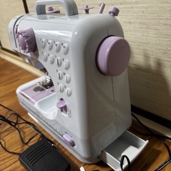 軽量ミシンの画像