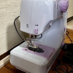 軽量ミシンの画像