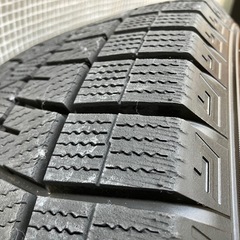 スタッドレスタイヤホイル の画像