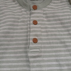 UNIQLOベビー80 ロンパースの画像