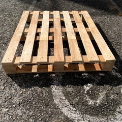 【年内ラスト】木製パレット1枚無料でお譲りします！の画像