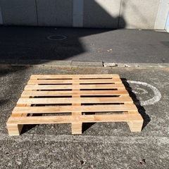 【年内ラスト】木製パレット1枚無料でお譲りします！の画像