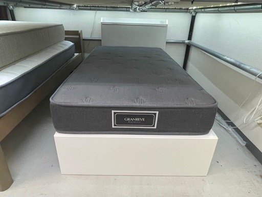 【リサイクルサービス八光】幅97.5cm　ホワイト　収納＆1口コンセント付きシングルベッド