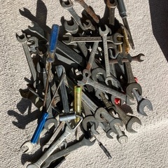 工具箱と道具たちセットの画像