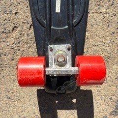 中古　スケートボード　タイヤかなり綺麗の画像