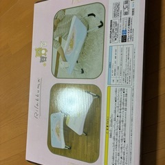 りらっくま　テーブルの画像