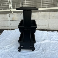 キャスター付きラック 天板付き プラスチック製の画像
