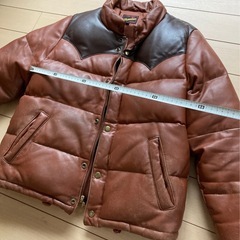 Freeclom 羊革　ダウンジャケット　男女問わず着用OKの画像