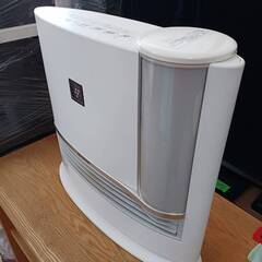 加湿セラミックファンヒーター SHARP HX-H120-Wの画像