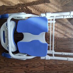 折りたたみシャワーベンチ　シャワーチェア　安寿　介護の画像