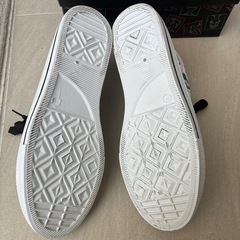 東京リベンジャーズ　スニーカーの画像