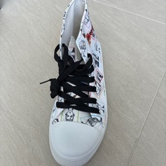 東京リベンジャーズ　スニーカーの画像