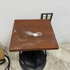 サイドテーブルの画像