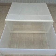 無印良品 半透明衣装ケース①の画像