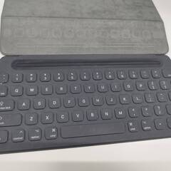 Apple iPad Pro Smart Keyboard/9.7インチ/A1772/US配列〈MM2L2AM/A〉 (1)の画像