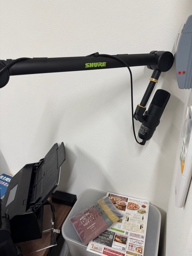 マイクアームとダイナミックマイク