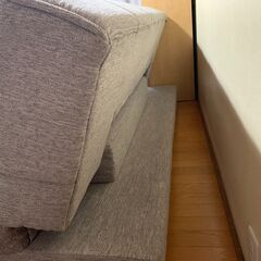 おしゃれなグレーのソファーベッド（幅約180cm）の画像