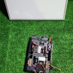 BMW F30 ヒューズボックスの画像