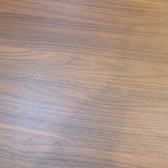 【引き取り限定】大きめ140cmテーブル／傷ありのためお安くの画像