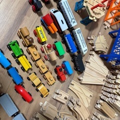 木製レールBRIO IKEA 電車　車　大量まとめ売りセットの画像