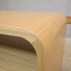 NDstyle(野田産業)PRESSO 2wayサイドテーブルのご紹介です。縦置きでも横置きでも使えるリビングテーブル。リビングのソファ周りやエントランスのフラワースタンドなどにオススメ♪の画像